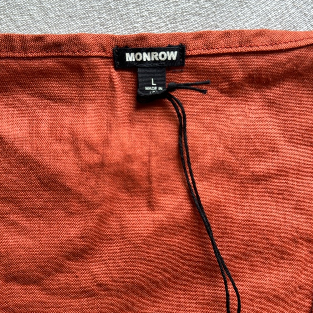 Monrow Linen Front Twist Top In Faded Rust Size L… - image 5
